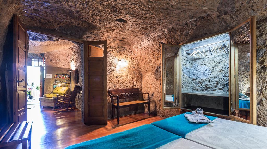 Casa Cueva Las Margaritas Artenara Room photo